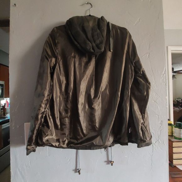 Zenana Outfitters  Jacket  Camouflage  Women's Size M,Pockers, Hoodie,17 Inch Of - Picture 10 of 16